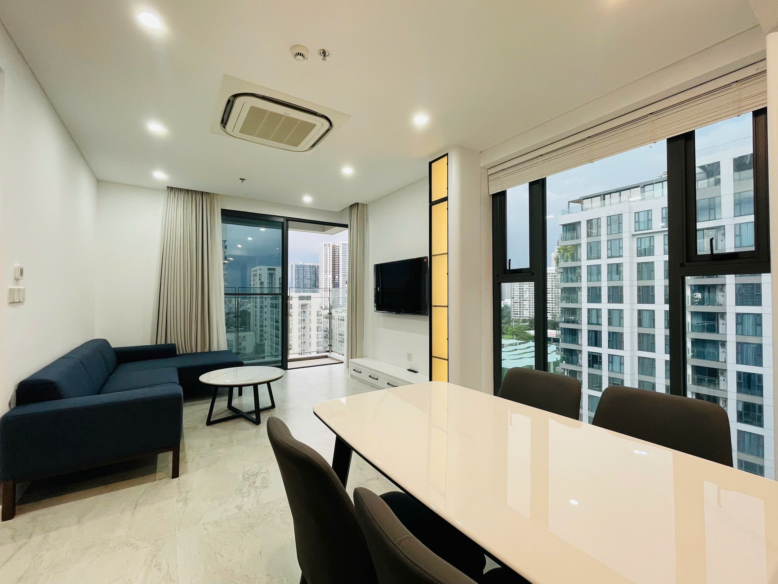 CHO THUÊ CARDINAL COURT PHÚ MỸ HƯNG 2 PHÒNG NGỦ 76M2 - ĐẦY ĐỦ NỘI THẤT ĐẸP
