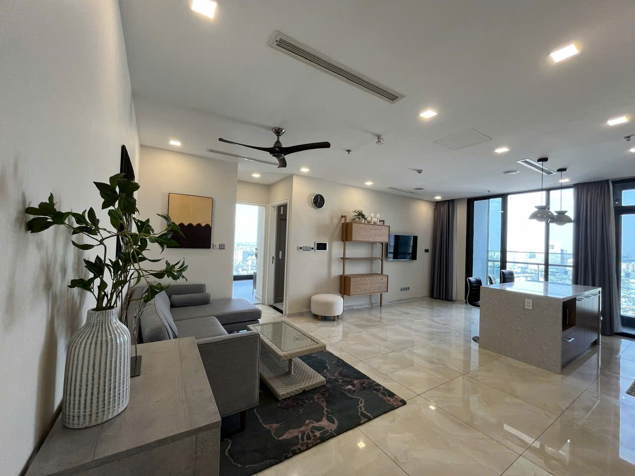 CHO THUÊ CĂN HỘ VINHOMES GOLDEN RIVER 3PN – 101M2 – FULL NỘI THẤT ĐẸP