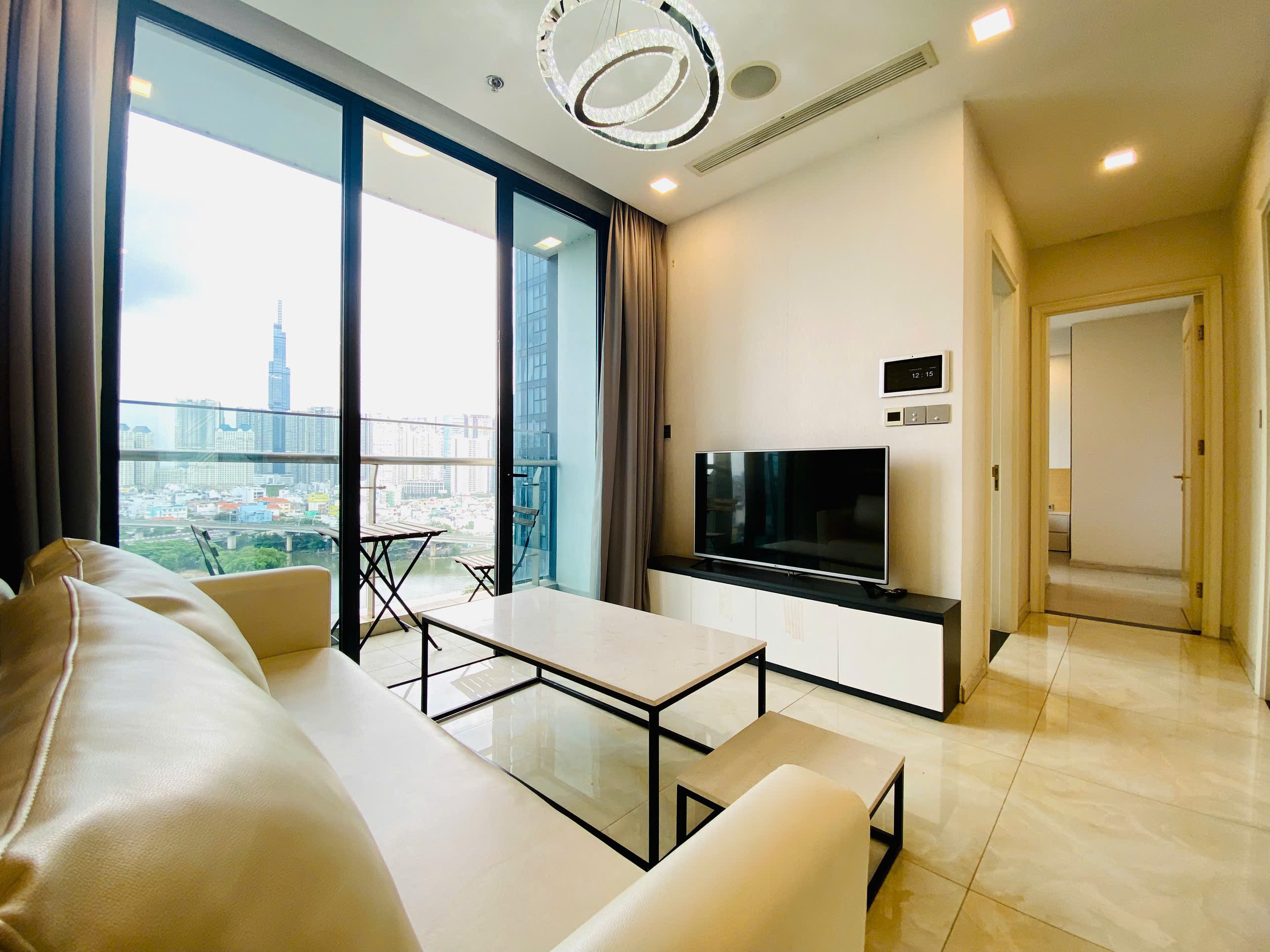 Cho thuê căn hộ Vinhomes Ba Son – Quận 1