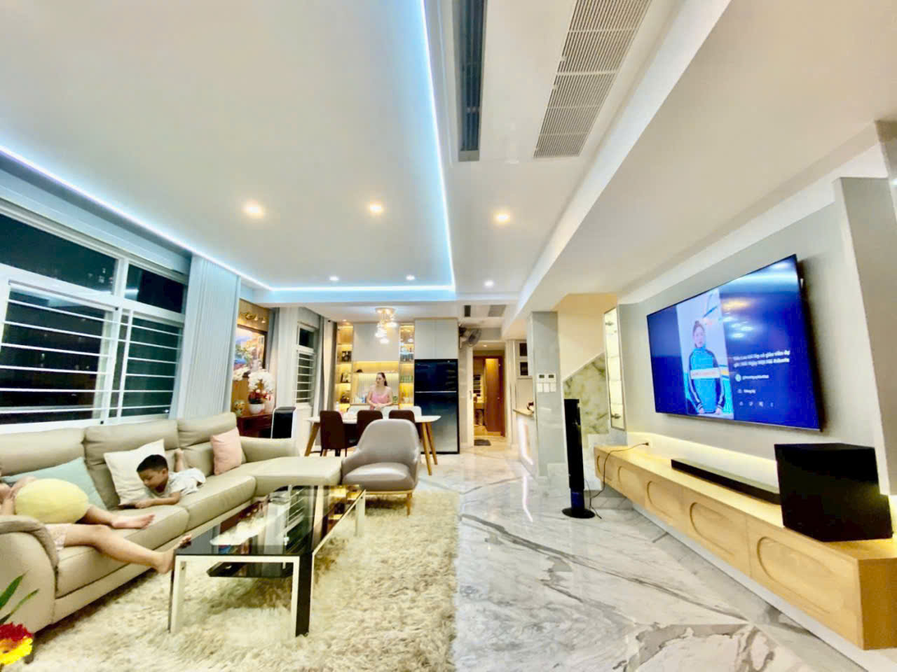 CHO THUÊ PENTHOUSE DUPLEX CẢNH VIÊN PHÚ MỸ HƯNG – 170M² | 4 PHÒNG NGỦ | FULL NỘI THẤT