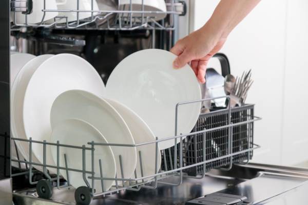 Tìm hiểu các công nghệ sấy khô của máy rửa bát hiện nay