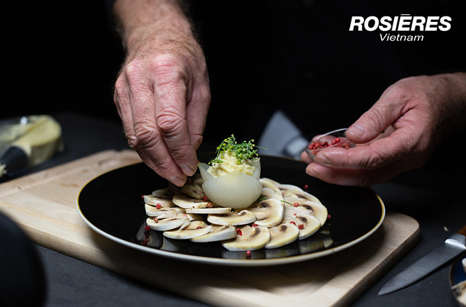 ĐÓN GIÁNG SINH AN LÀNH VỚI MÓN NẤM CHAMPIGNONS DE PARIS CARPACCIO MI CUIT