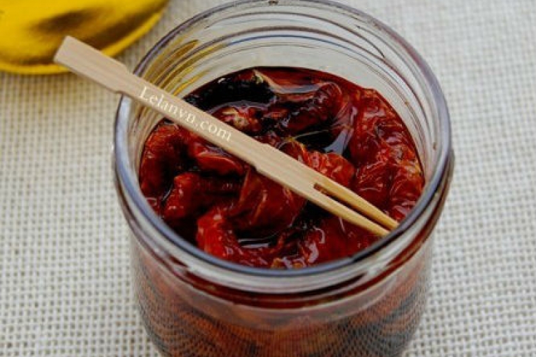 CÁCH LÀM MÓN CÀ CHUA NGÂM DẦU OLIVE HOÀN HẢO BẰNG PHƯƠNG PHÁP SOUSVIDE