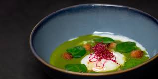 Súp cải xoong với trứng luộc