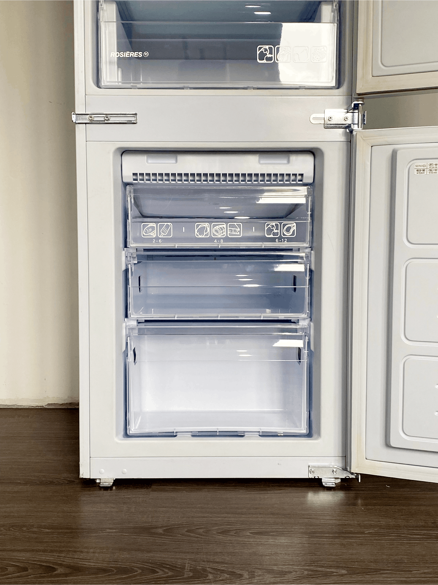 Tủ lạnh âm tủ 240 lít RBBF178T - Nhập khẩu chính hãng