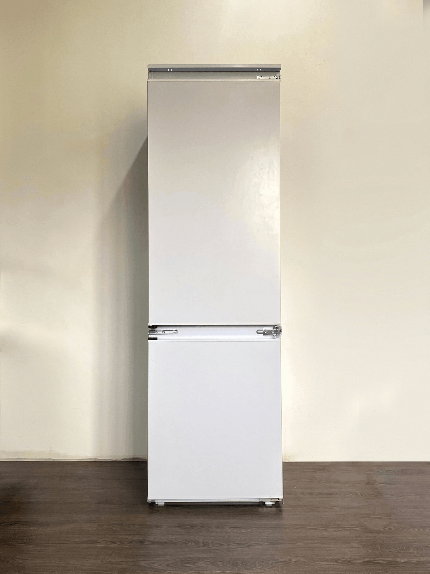 Tủ lạnh âm tủ 240 lít RBBF178T - Nhập khẩu chính hãng