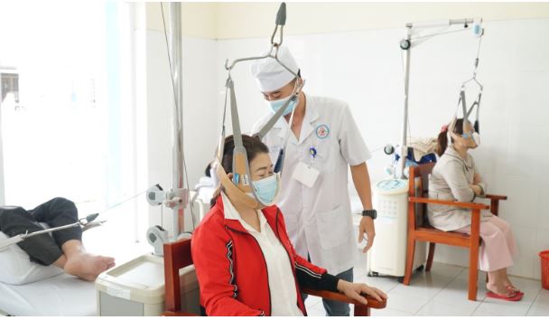 Phương pháp điều trị bằng giường kéo giãn trong vật lý trị liệu