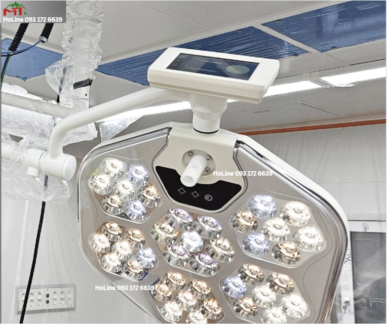 đèn mổ treo trần luvis m210