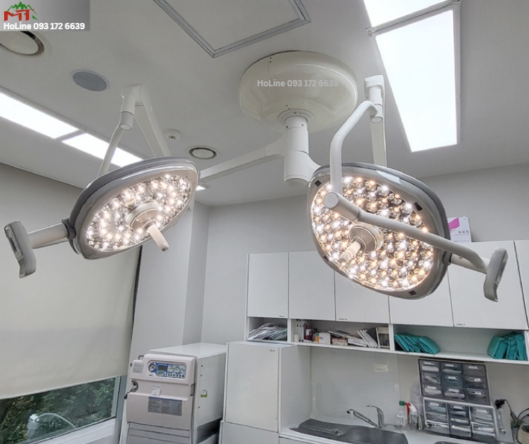 đèn mổ treo trần m310 luvis hàn quốc