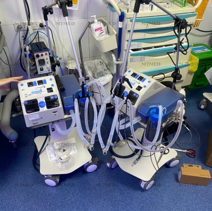 máy thở cho trẻ sơ sinh