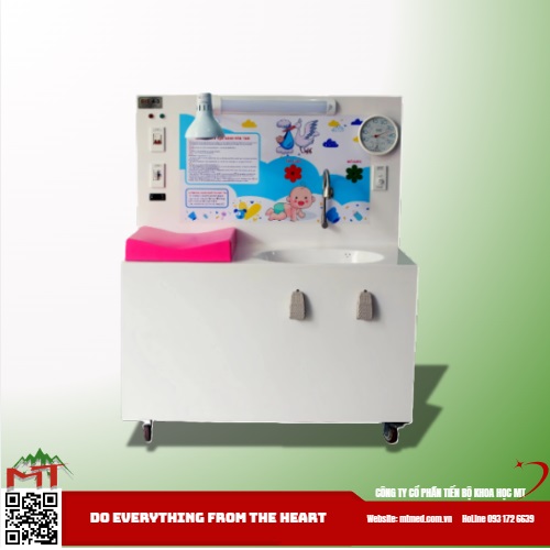 Bồn tắm trẻ sơ sinh một chậu