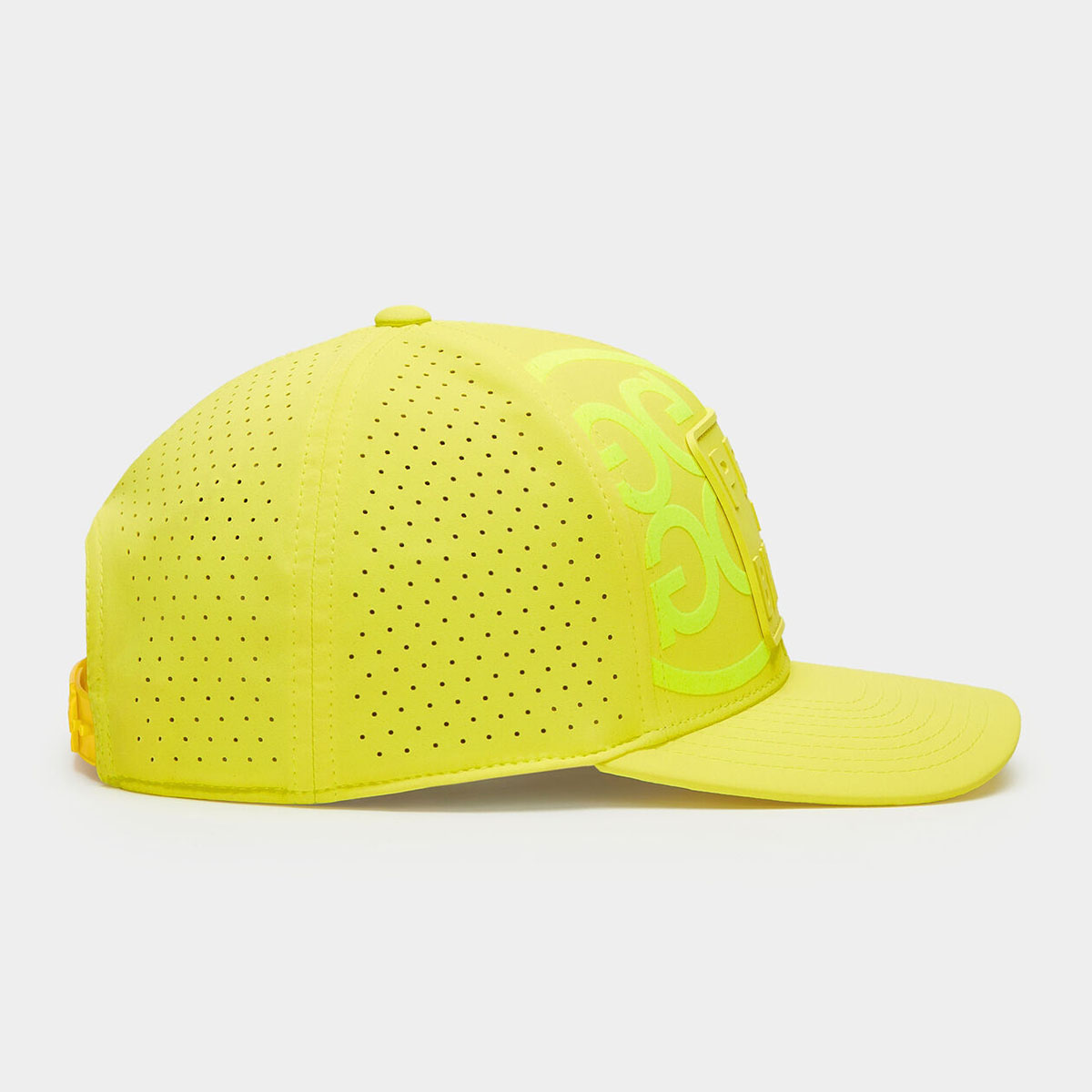 NÓN PRAY FOR BIRDIES PERFORATED FEATHERWEIGHT TECH SNAPBACK