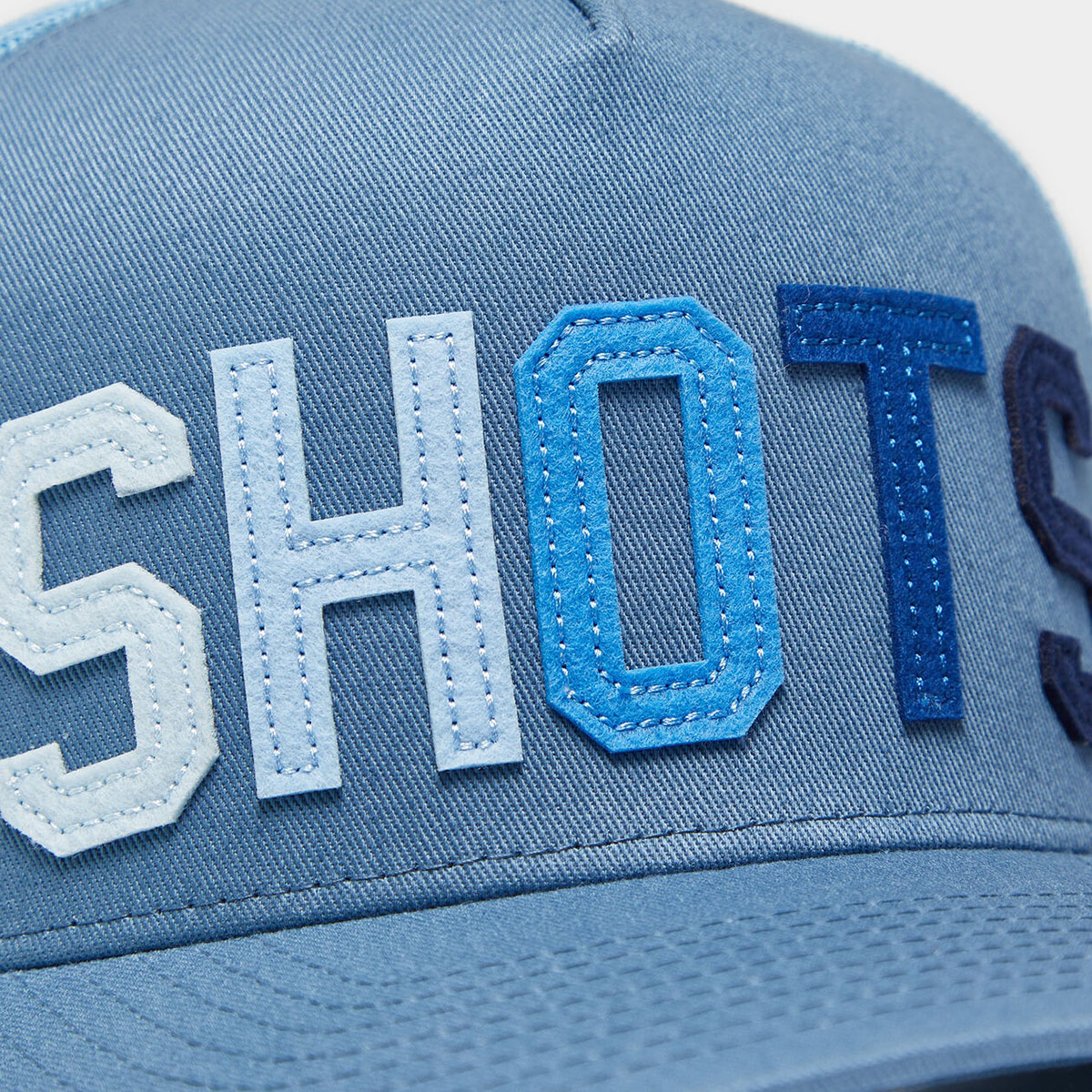 NÓN SHOTS COTTON TWILL TRUCKER
