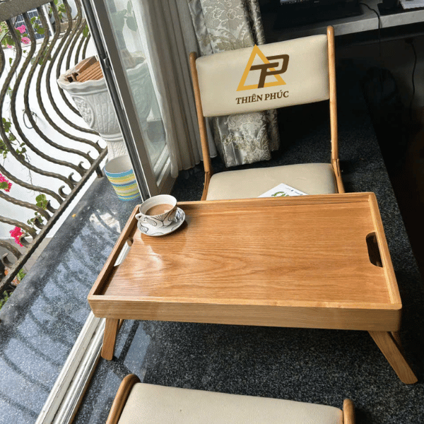 Bàn trà gỗ sồi tự nhiên chân gấp gọn, thiết kế nhỏ gọn tiện lợi, màu gỗ tự nhiên đẹp, phù hợp nhiều không gian sống