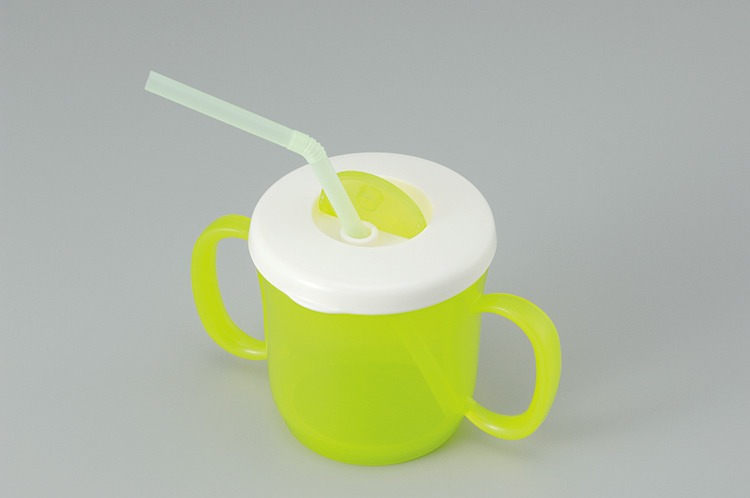 Cốc tập uống cho bé Baby Mug Inomata Nhật Bản có tay cầm xanh lá