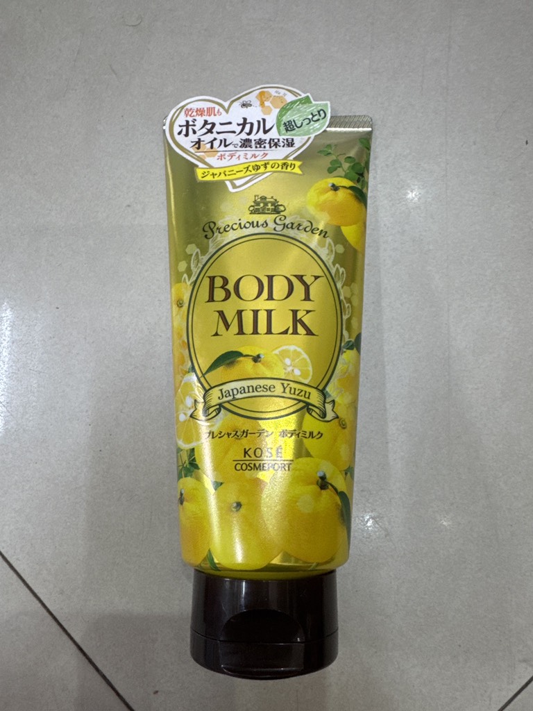 Sữa dưỡng thể Body Milk Kose Nhật bản tuýp 200g