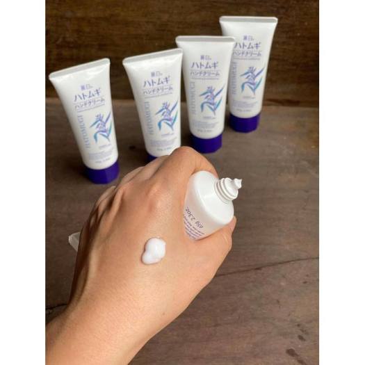 Kem dưỡng tay Hatomugi chiết xuất ý dĩ Nhật Bản 65g