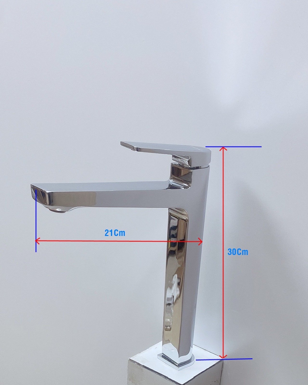 Vòi Lavabo Nóng Lạnh DL520V