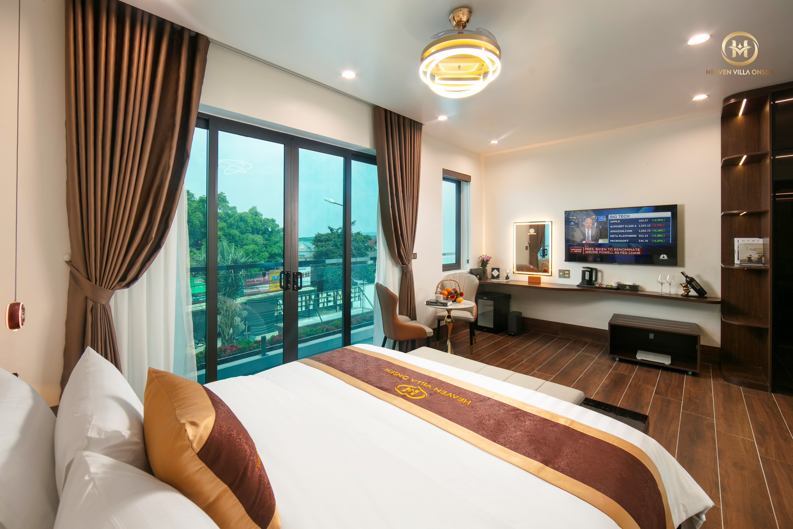 LOVE AGAIN - COMBO PHÒNG KHÁCH SẠN VÀ TIỆC ÂU CAO CẤP DÀNH CHO TÌNH NHÂN