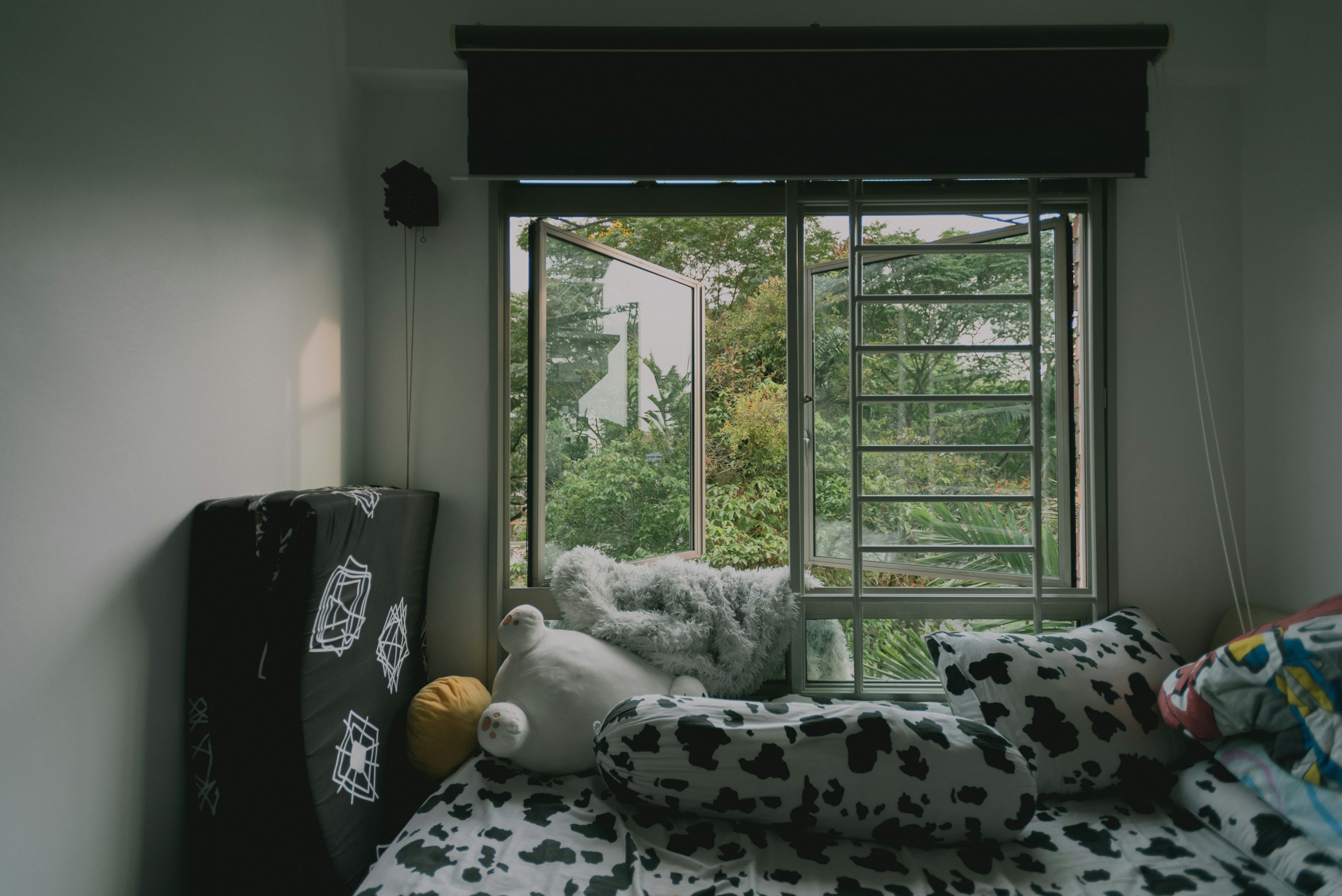 Thiết Kế Phòng Ngủ 10m2 Cho Vợ Chồng 2025: Thử Thách 