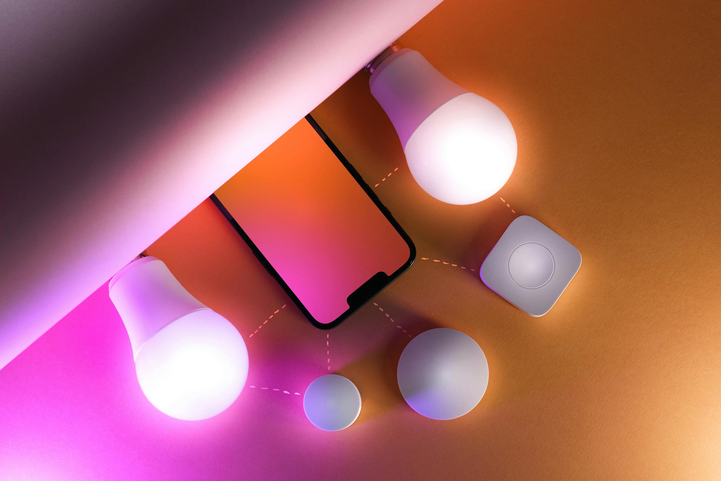 Thiết Kế Phòng Ngủ Thông Minh Toàn Tập 2025: Từ Nội Thất Đa Năng Đến Tự Động Hóa AI & Wellness