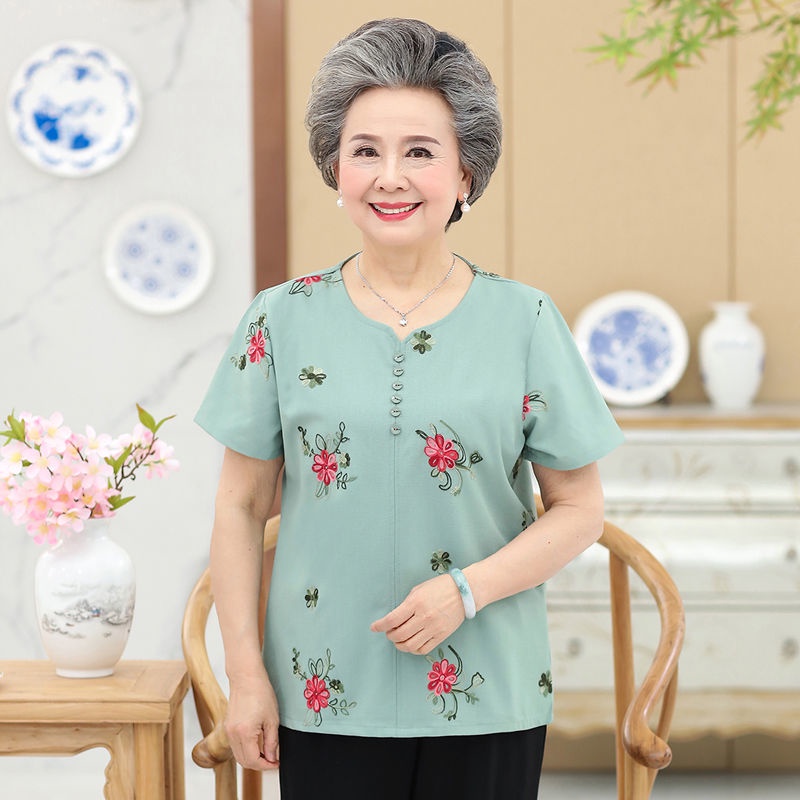 đồ bộ mặc nhà trung niên