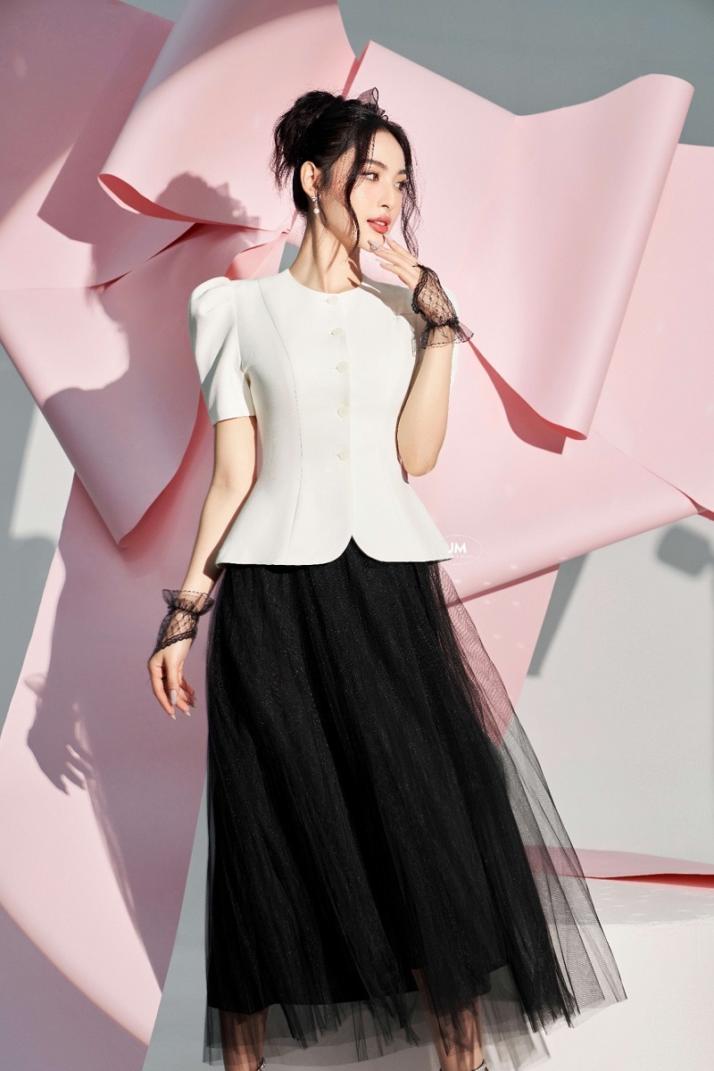 Kiểu đầm công sở trẻ trung