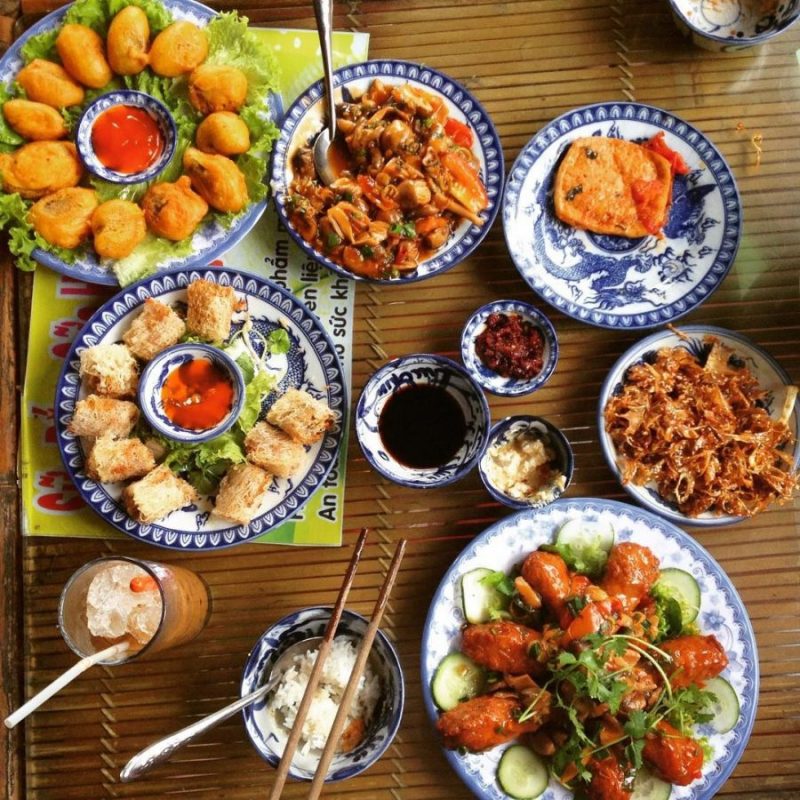 Nhà hàng ẩm thực thanh đa