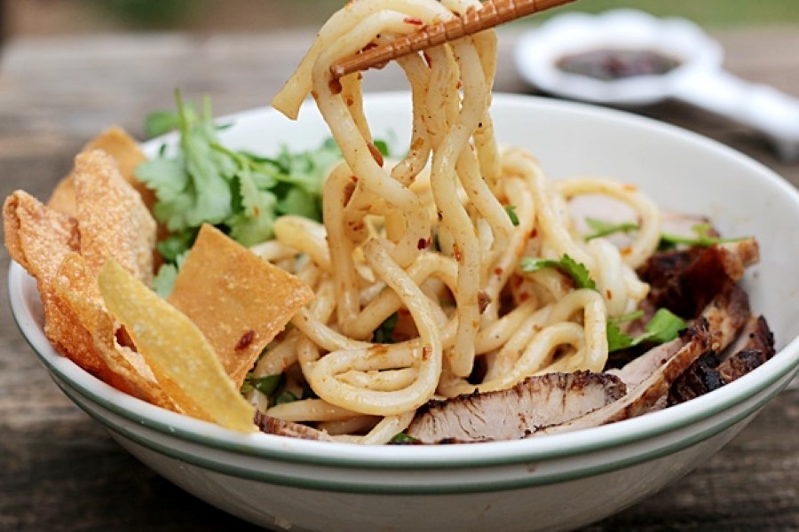mì quảng và cao lầu