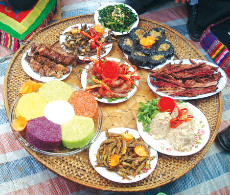Tốp 3 món ăn am thuc tay bac