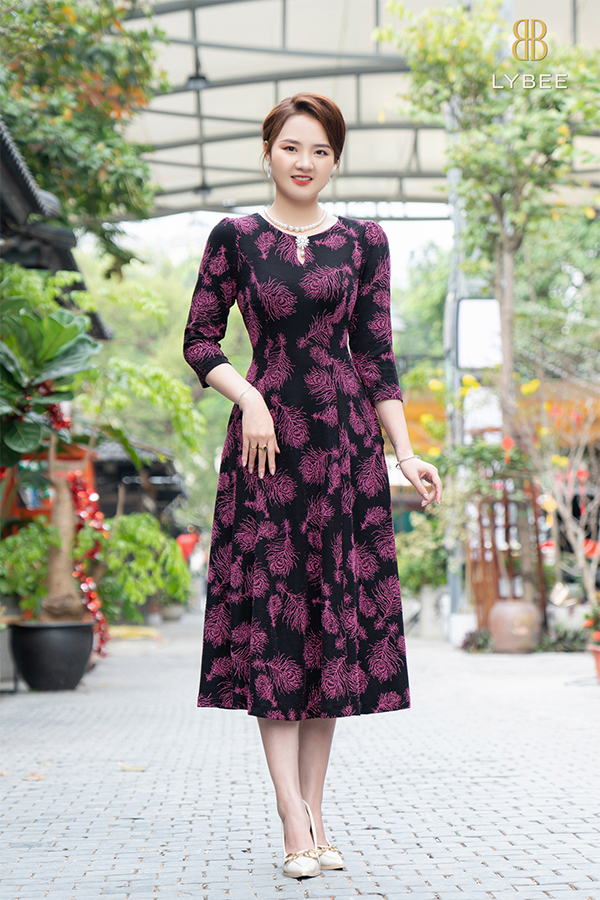 đầm xòe tuổi trung niên
