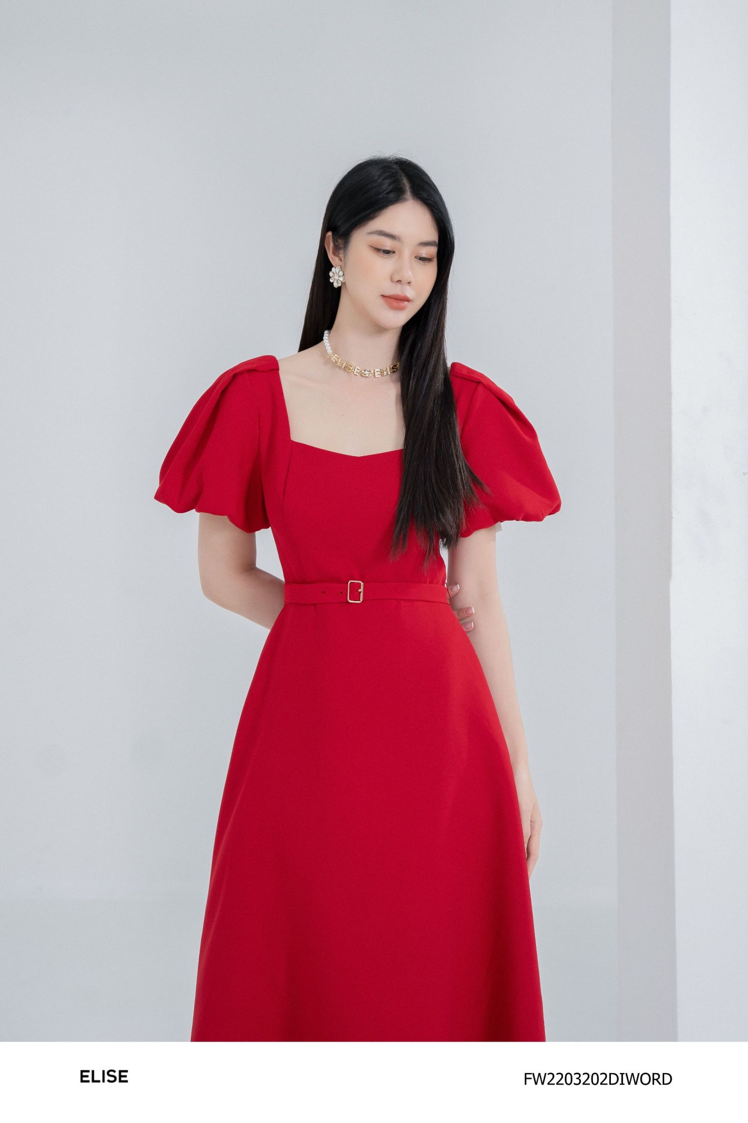 đầm cổ vuông tay phồng