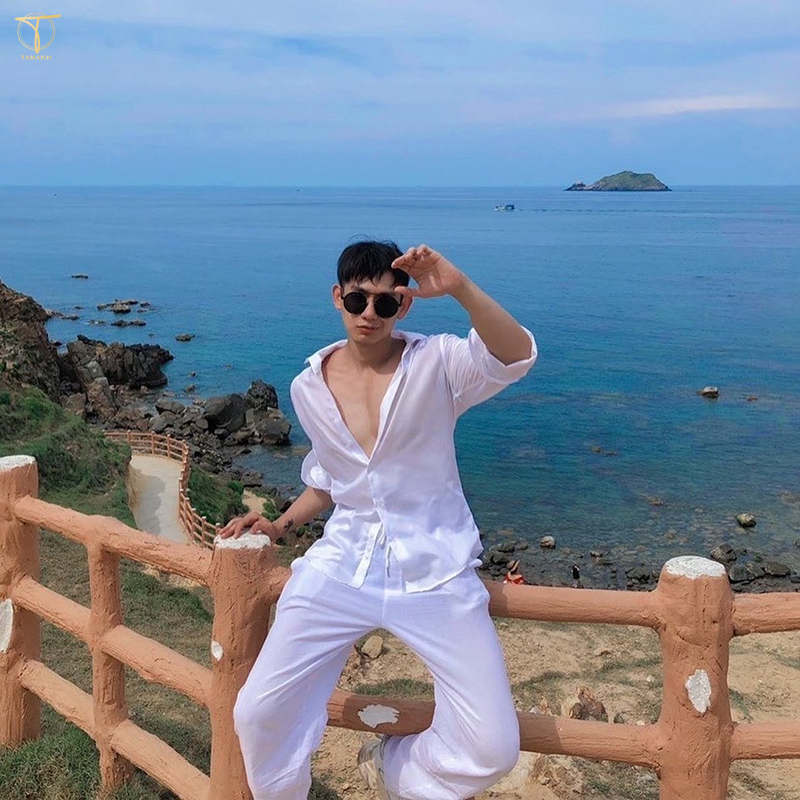 Áo đi biển nam