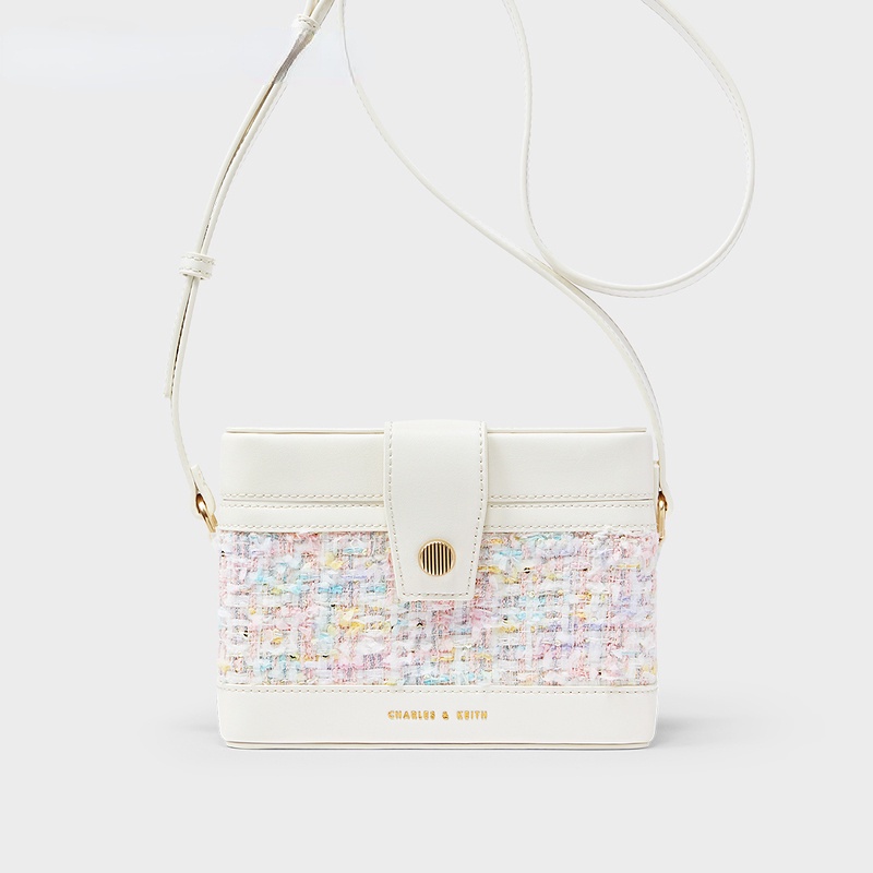 Hãng túi xách charles & keith