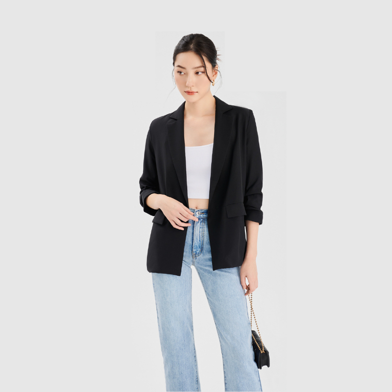 vest trắng nữ xinh đẹp