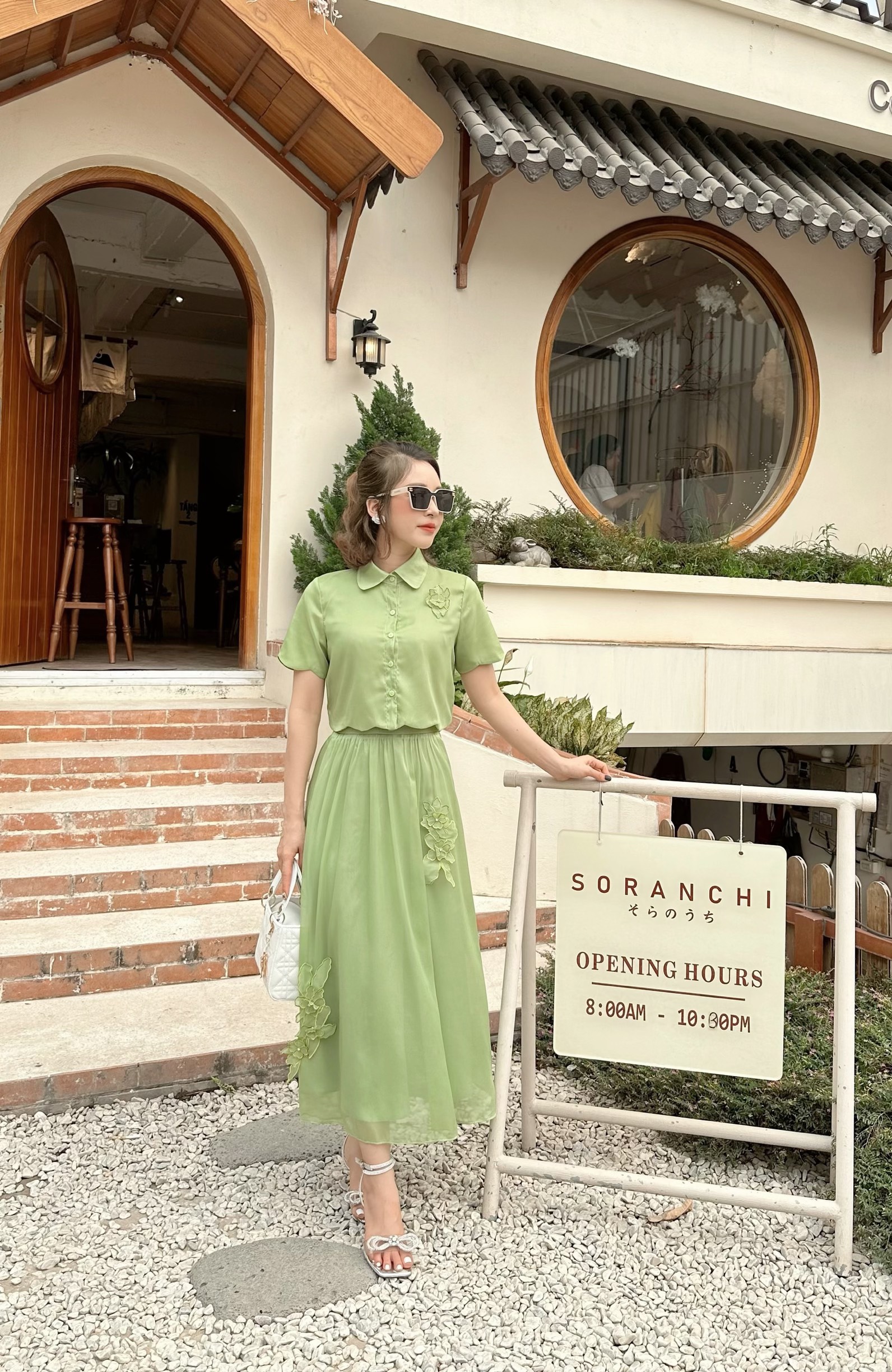 đầm trẻ trung cho phái nữ