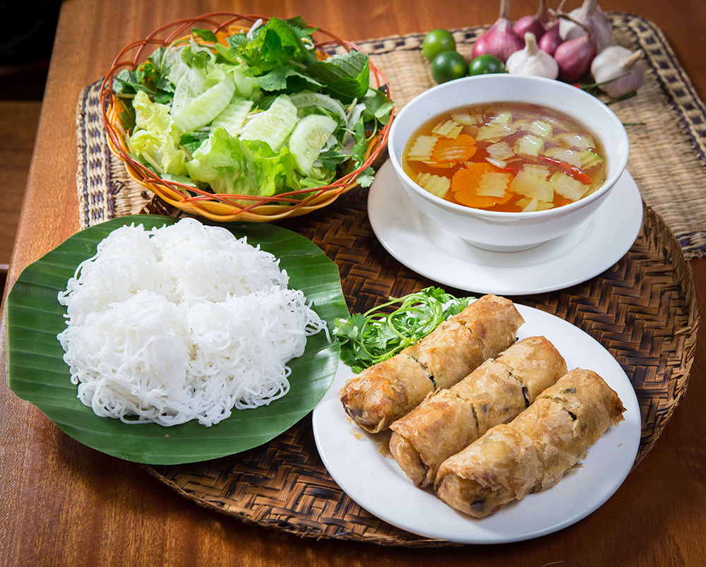 nha-hang-van-hoa-thuc-don