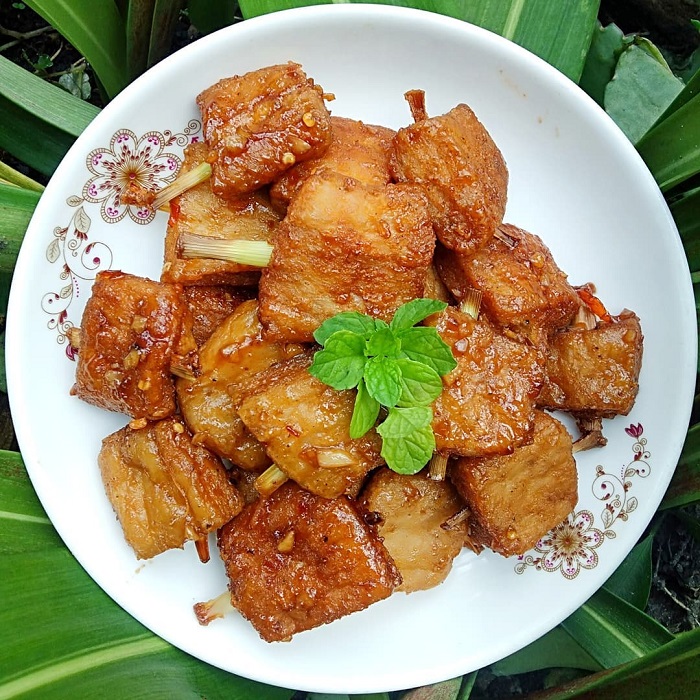 am-thuc-chay-an