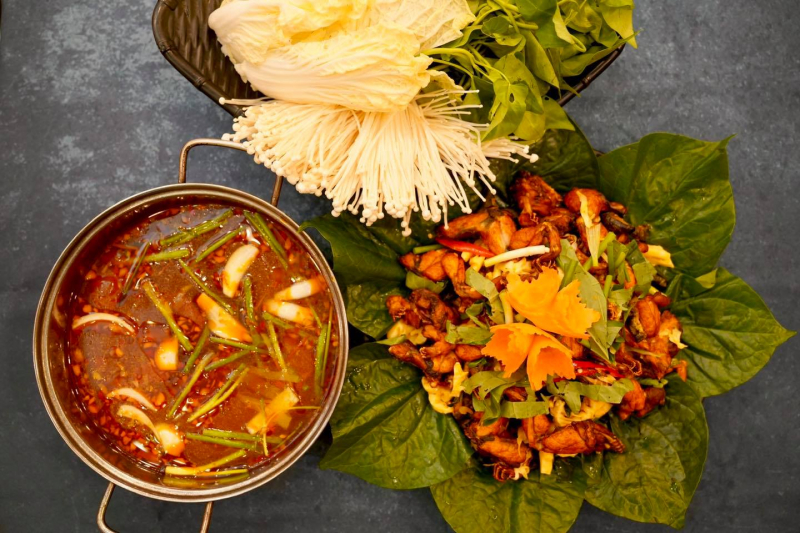 nha-hang-am-thuc-quan-ho-phu-son