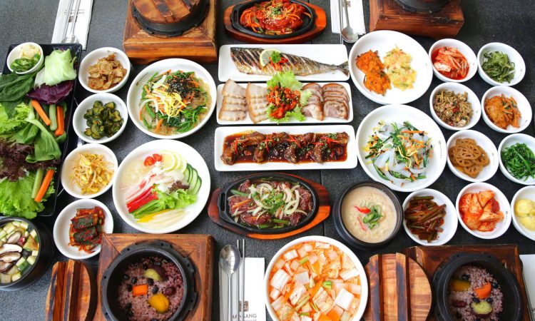 nha-hang-van-hoa-thuc-don