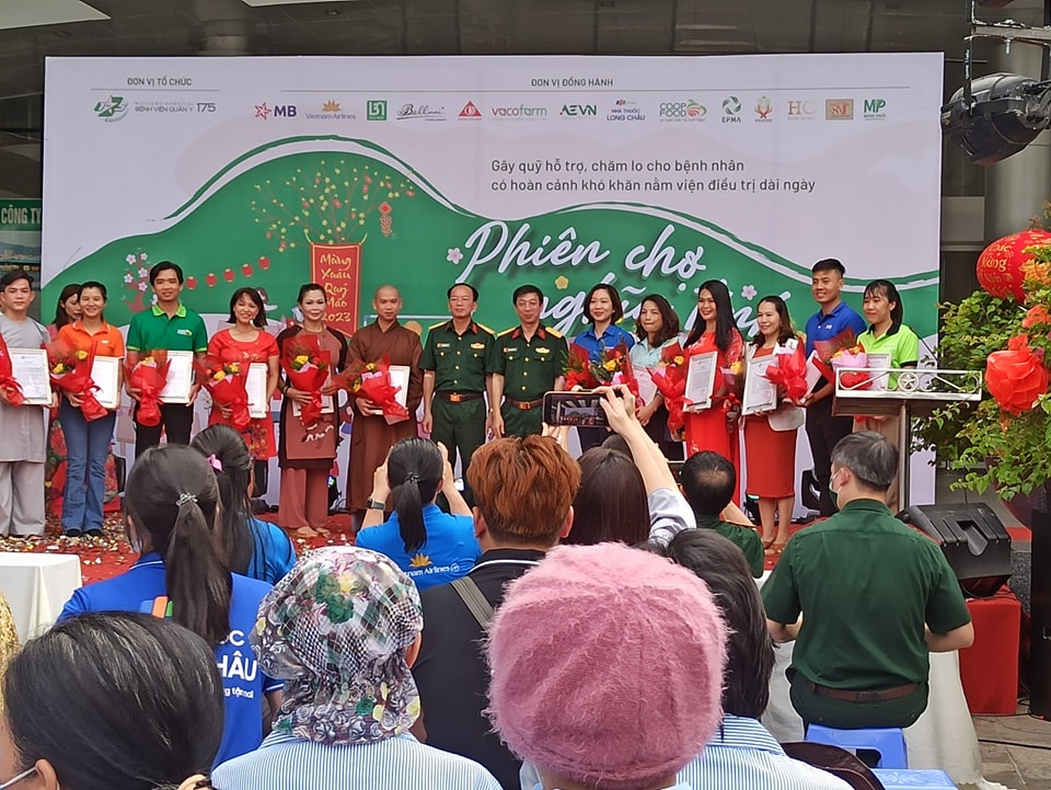 VACOFARM TÀI TRỢ CHƯƠNG TRÌNH XUÂN NGHĨA TÌNH XUÂN YÊU THƯƠNG CHO CÁC BỆNH NHÂN NGHÈO TẠI BỆNH VIÊN 175