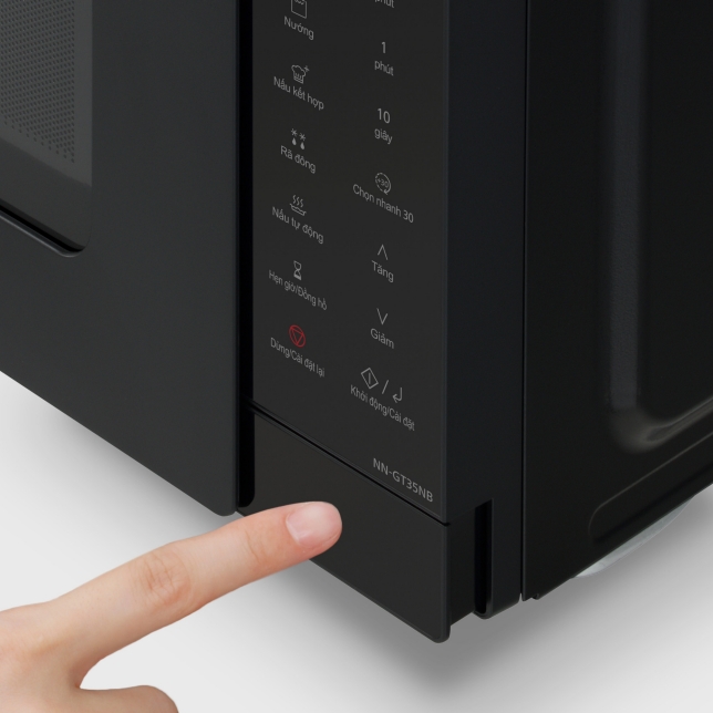 Lò vi sóng Panasonic 24 lít NN-GT35NBYUE