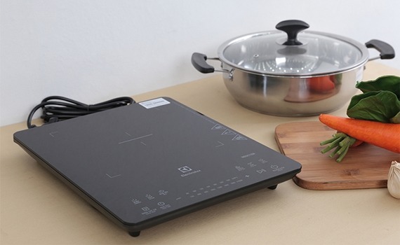 Bếp từ đơn Electrolux ETD42SKA  2100w