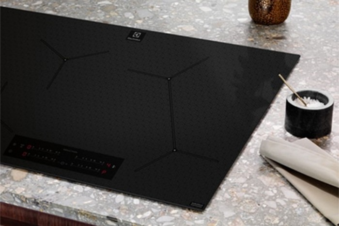 Bếp từ Electrolux 4 vùng nấu EHi845BB