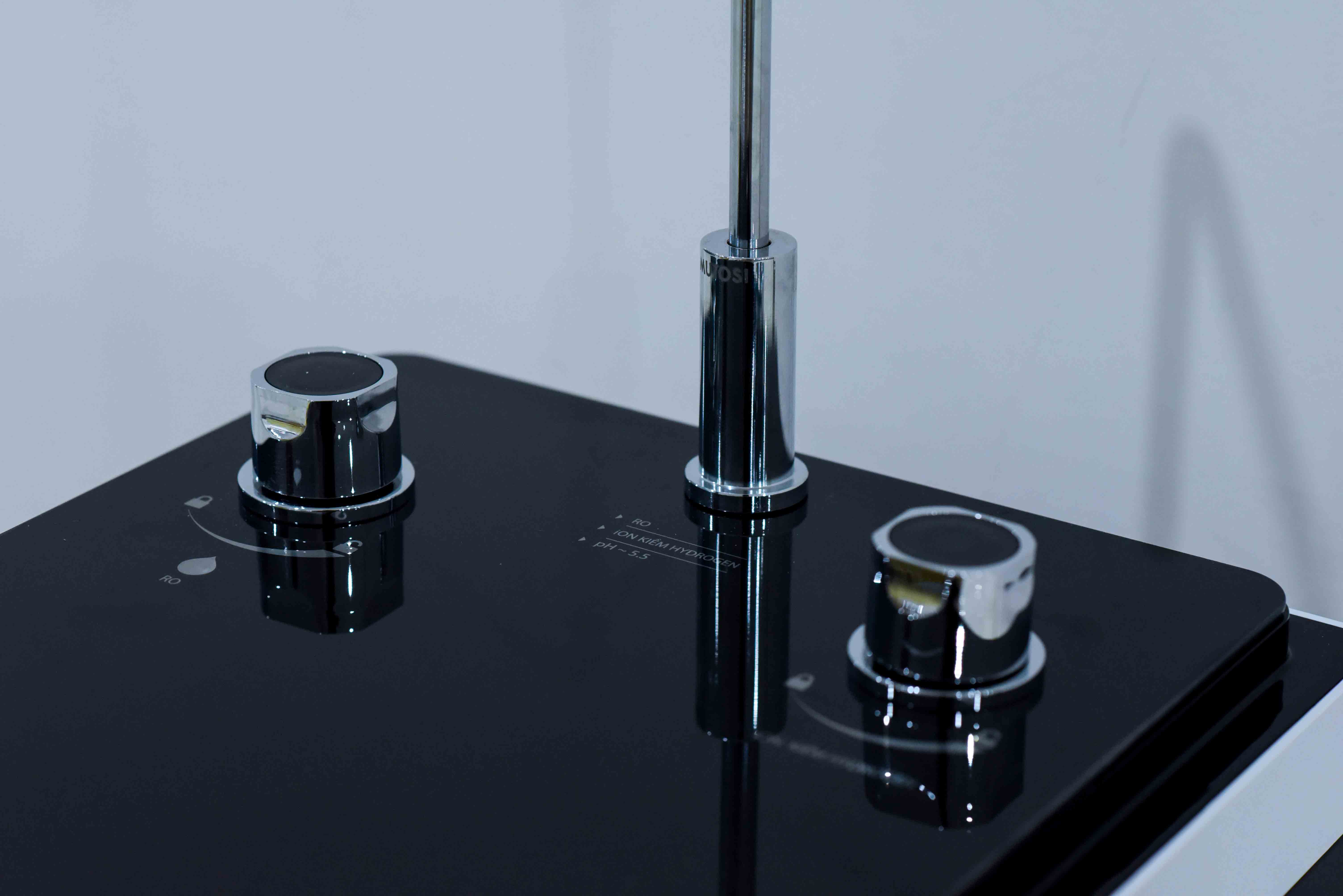 Máy lọc nước điện giải ion kiềm hydrogen Mutosi MP-T666