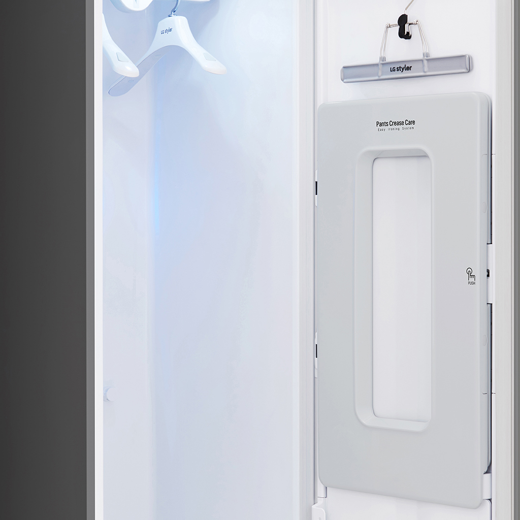 Tủ chăm sóc quần áo thông minh LG Styler Inverter 3 móc S3MFC