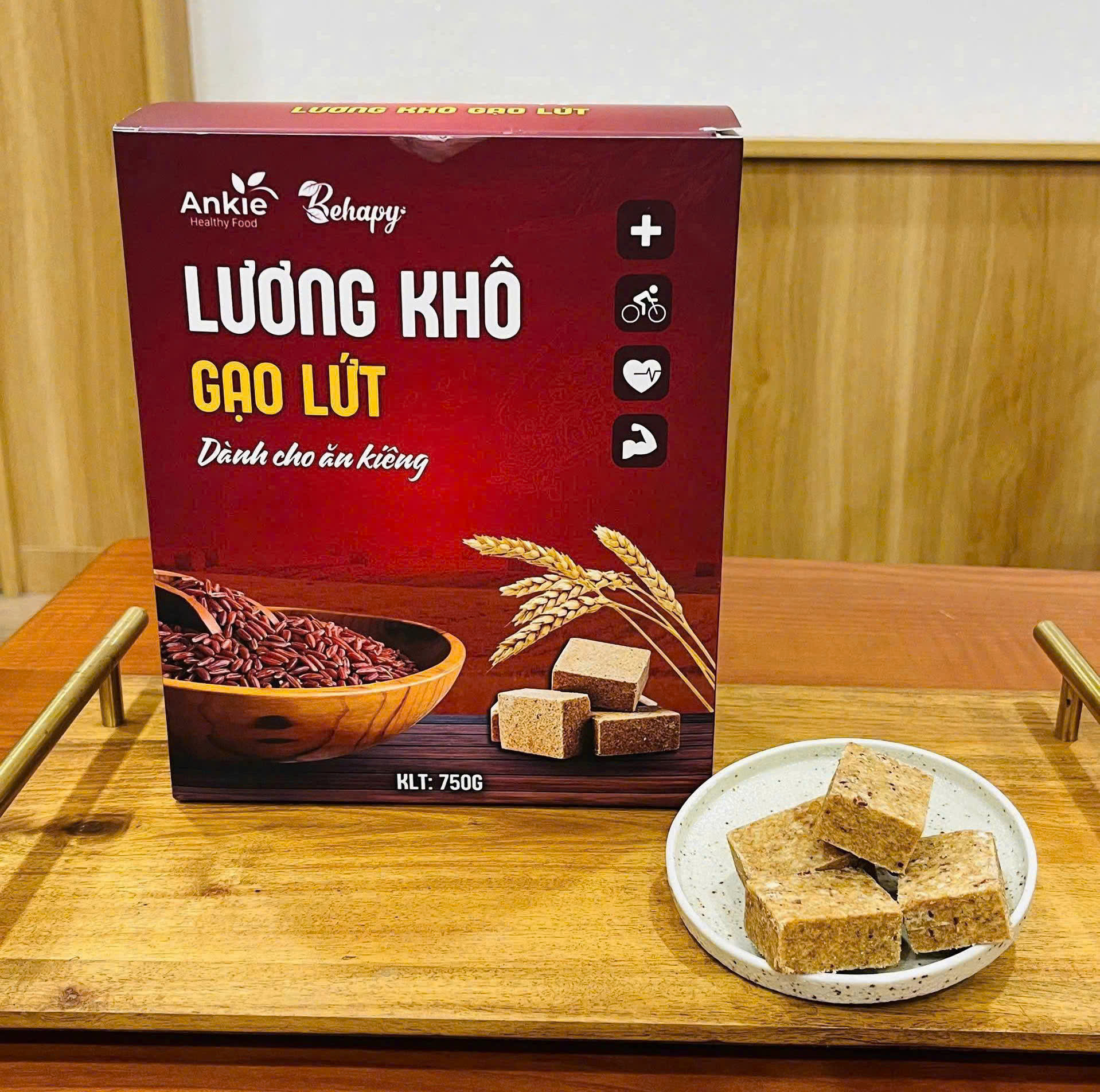 Lương khô gạo lứt ăn kiêng 750gr