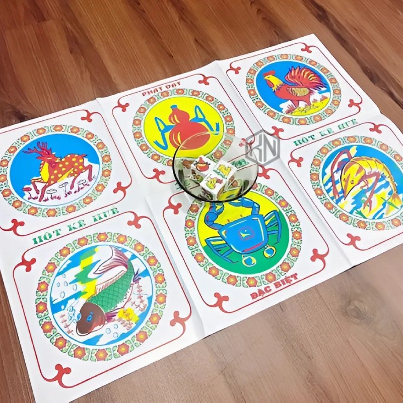 Bộ Đồ Chơi Lắc Bầu Cua Cá Xúc Xắc Bằng Xốp 4