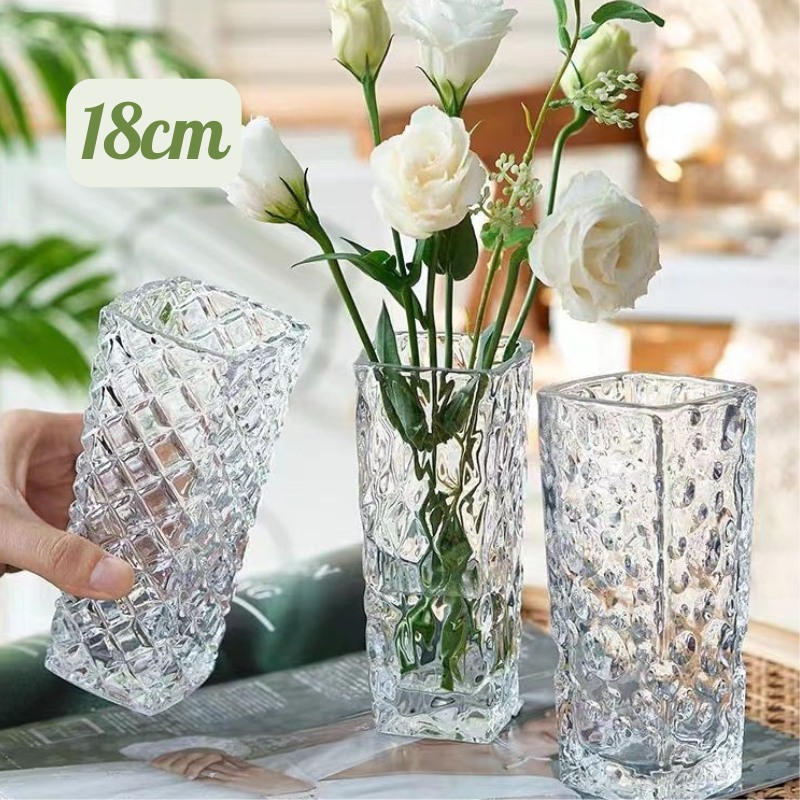 Lọ Hoa Thủy Tinh Trắng Hình Trụ Vuông Họa Tiết 18CM 5