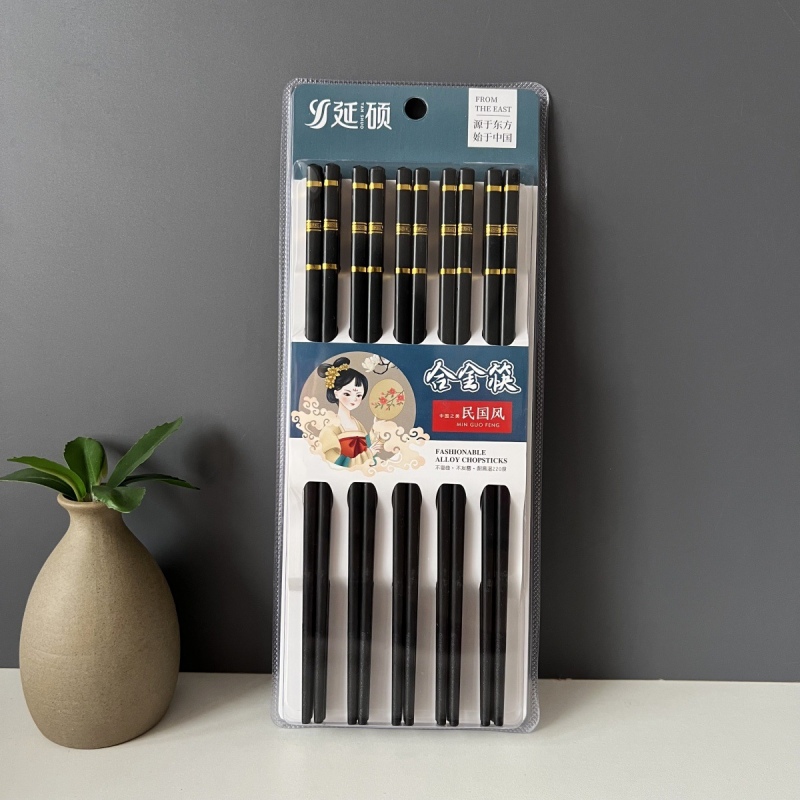 Vỉ 10 Đôi Đũa 3 Sọc 4